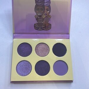 Juvia’s Place The Violets Eyeshadow palette